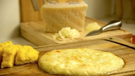 Frico, formaggio fuso e cotto in padella